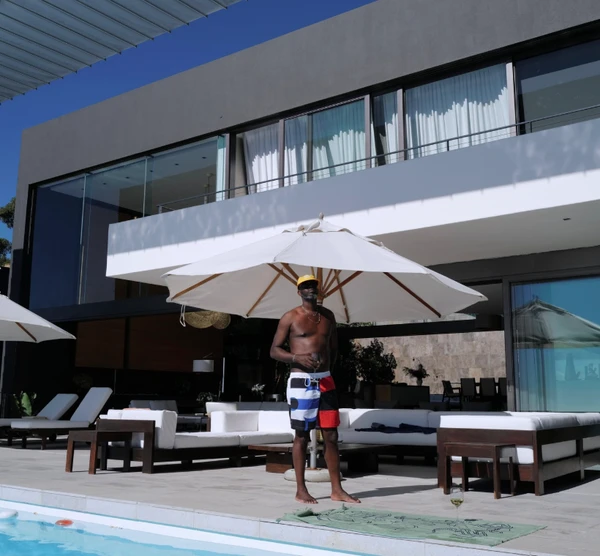 Sul-africano Black Coffee foi eleito o melhor DJ do Mundo pelo Golden Moon Awards da Nightlife International por Reprodução | Instagram