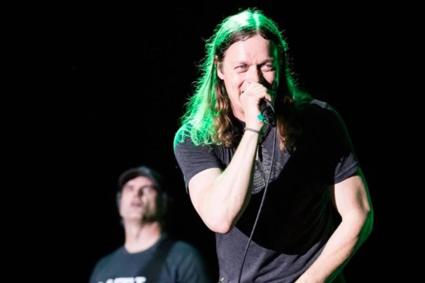 Brad Arnold travava luta contra câncer