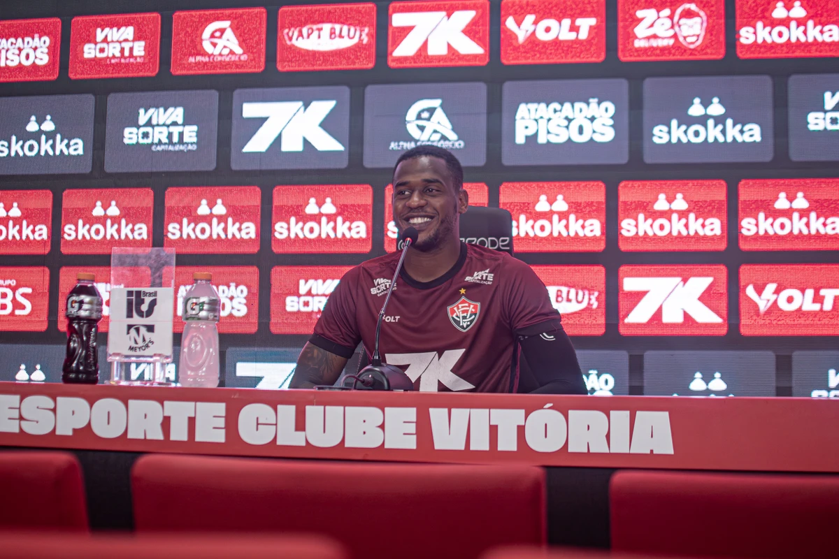 Com possibilidade de ser titular contra o Flamengo, Dudu fala sobre retomada da carreira