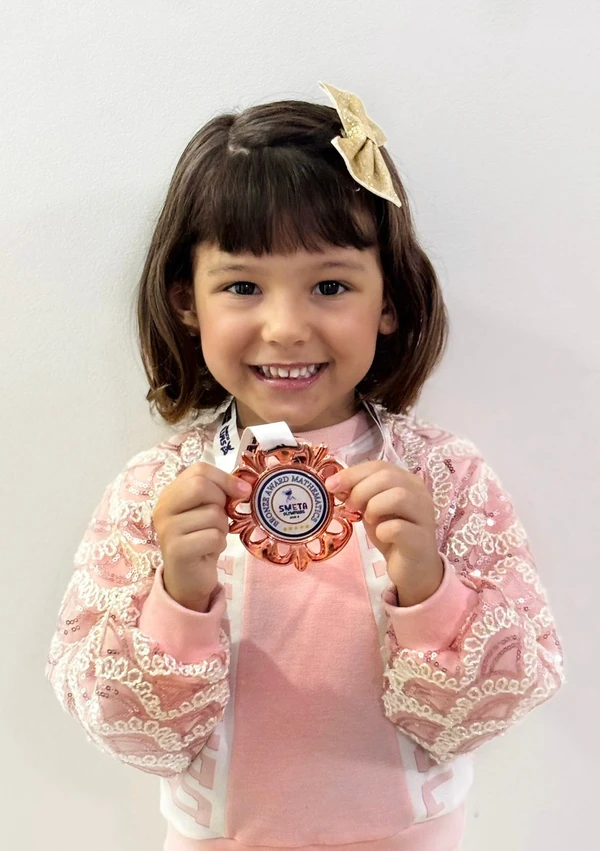 Pietra Garcia é destaque em competição internacional por Reprodução