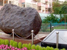 Imagem - Policiais conseguem impedir roubo de meteoro de 2,8 toneladas que seria usado para decorar jardim de mansão