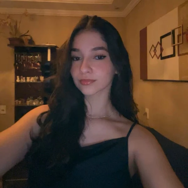 Alana Anisio Rosa por Reprodução