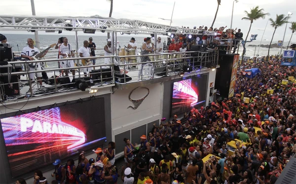 Carnaval de Salvador por Arisson Marinho/CORREIO