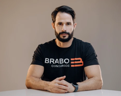 Especialista Mateus Andrade compartilha o passo a passo para organizar os estudos e garantir produtividade máxima na busca pela vaga pública