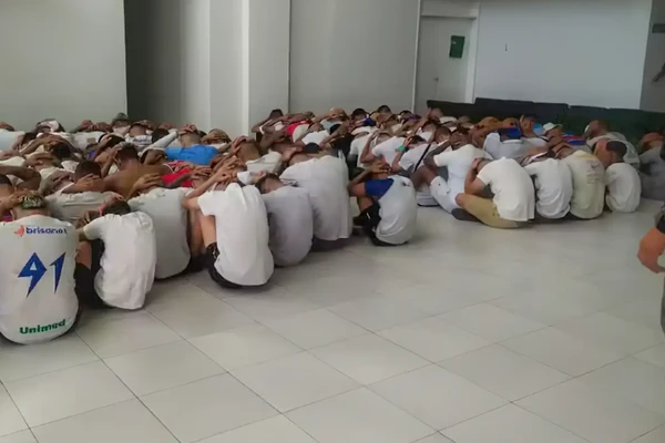 Líderes de torcidas organizadas gravaram vídeo renunciando cargos por Reprodução