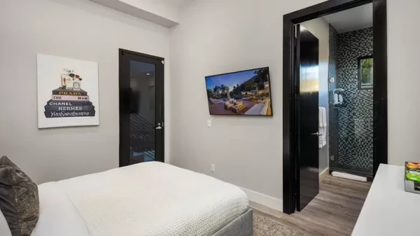 Mansão de Bad Bunny em Los Angeles por Zillow/Divulgação