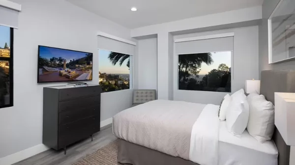 Mansão de Bad Bunny em Los Angeles por Zillow/Divulgação