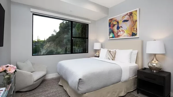 Mansão de Bad Bunny em Los Angeles por Zillow/Divulgação