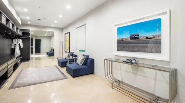 Mansão de Bad Bunny em Los Angeles por Zillow/Divulgação