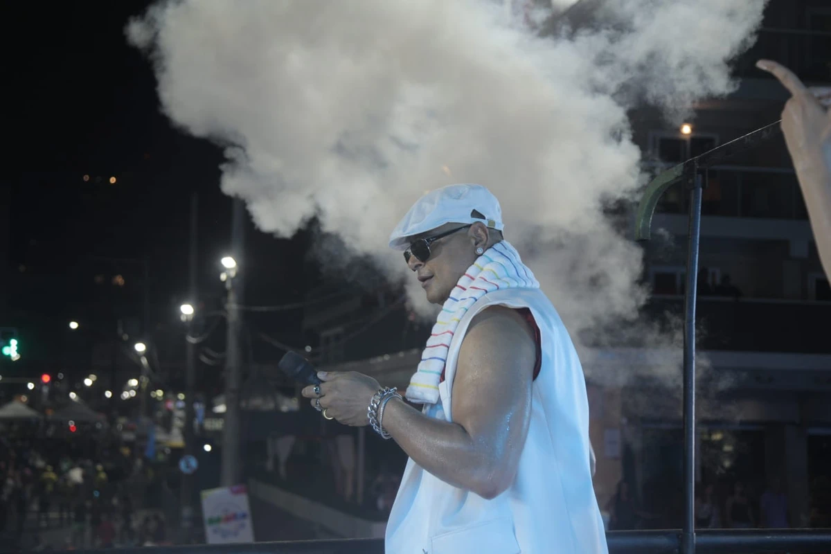 Artista fez homenagem ao samba, que completa 110 anos em 2026 por Sora Maia/CORREIO