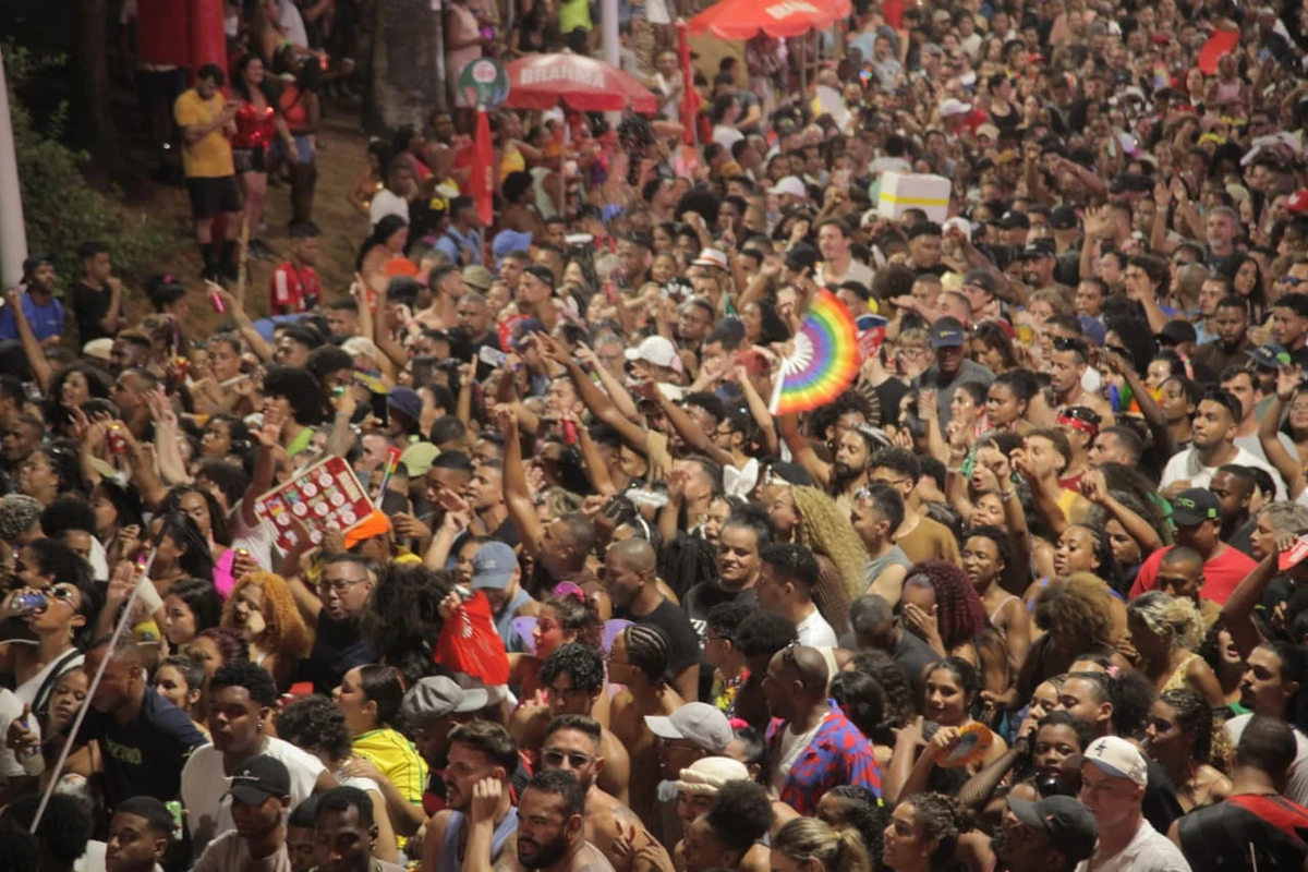 Pipoco com Léo Santana 2026 por Sora Maia/CORREIO