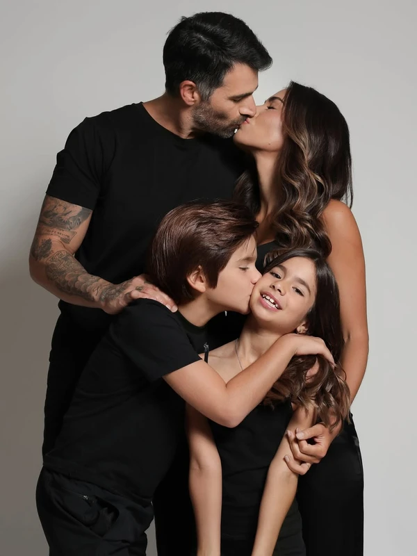 Rodrigão, Adriana e filhos por Reprodução/Instagram