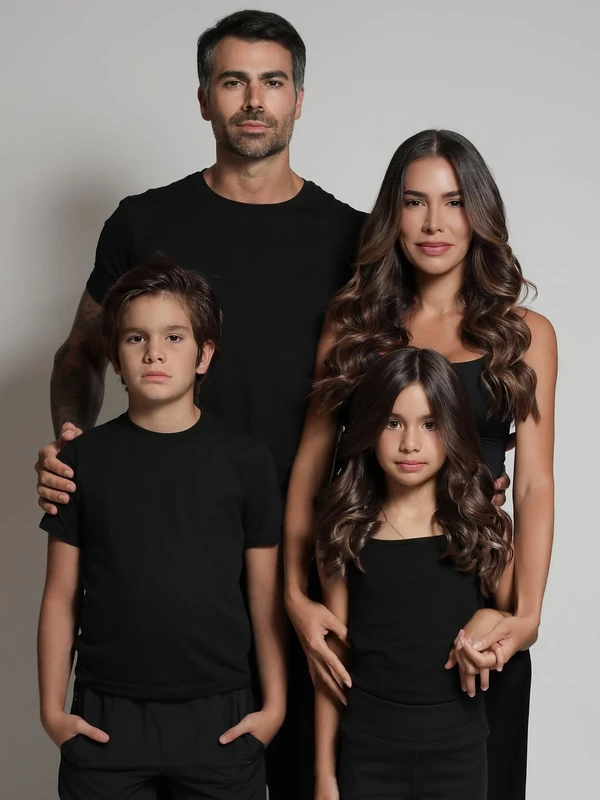 Rodrigão, Adriana e filhos por Reprodução/Instagram