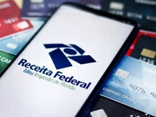 Imagem - Cartão de crédito pode levar à malha fina em 2026? Entenda como o Fisco vigia seus gastos