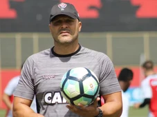 Imagem - Ex-jogador do Vitória é demitido de time após derrota em clássico