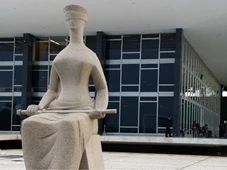 Imagem - "Taxação dos Super-Ricos": Governo estima arrecadar R$ 20 bi com novas regras para Fundos Exclusivos e Offshores