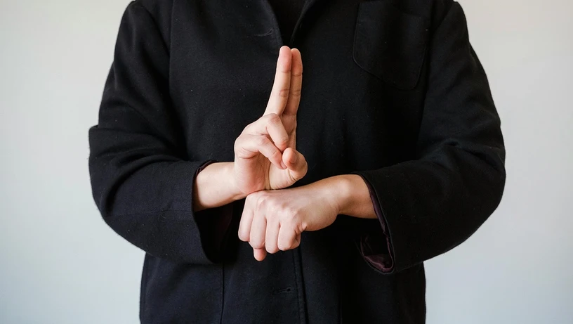 Imagem - Plataforma oferece curso online e gratuito de Libras com foco em inclusão social