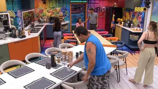 BBB 26 tem briga generalizada; público pede expulsão de Sol por agredir Ana Paula por Reprodução