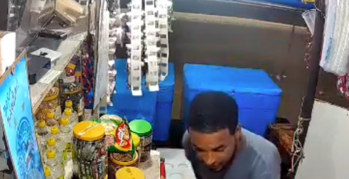 Câmera de segurança registrou o crime por Reprodução