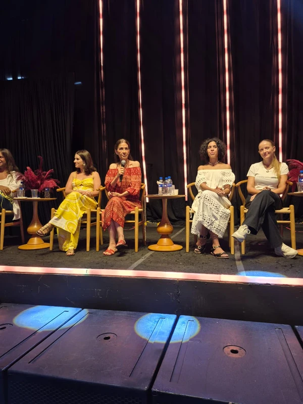 Coletiva de Imprensa do Camarote Expresso 2222 - 2026 por Ana Beatriz Sousa 