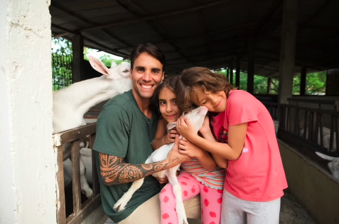 Daniel Cady fez uma homenagem às filhas por Reprodução | Instagram