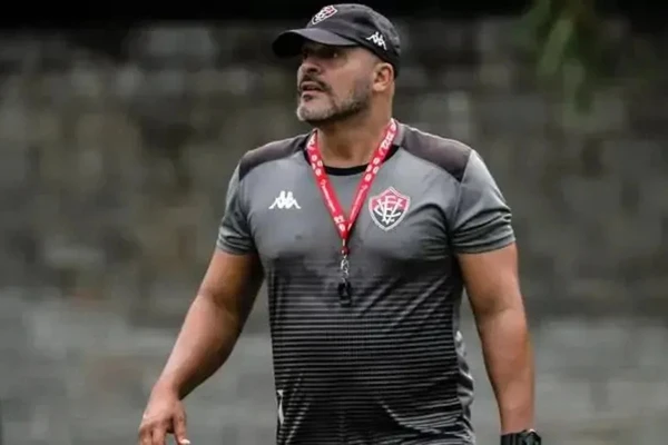 Flávio Tanajura, ex-zagueiro do Vitória por Divulgação/EC Vitória