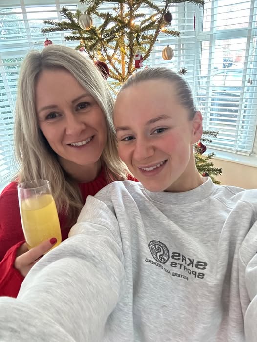 Lucy Harrison por Reprodução