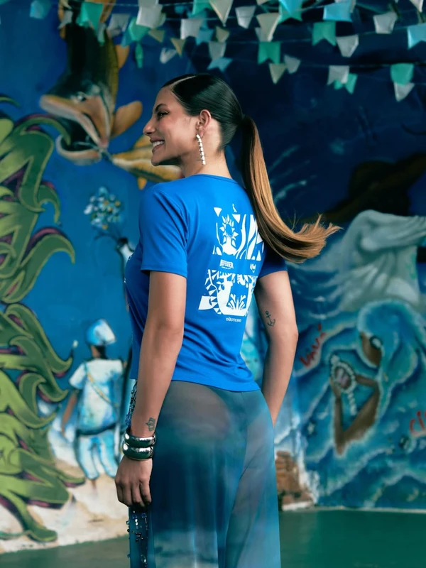 Mari Gonzalez veste abadás do Camarote Salvador por Reprodução/@camarotesalvador