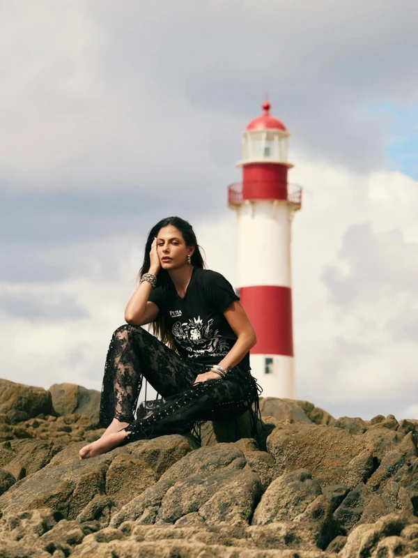 Mari Gonzalez veste abadás do Camarote Salvador por Reprodução/@camarotesalvador