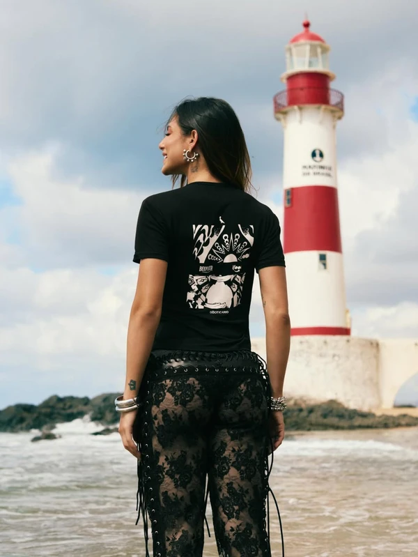 Mari Gonzalez veste abadás do Camarote Salvador por Reprodução/@camarotesalvador