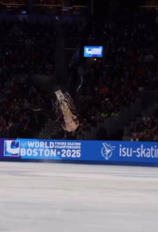 O patinador artístico Ilia Malinin nos Jogos de Inverno 2026 por Reprodução