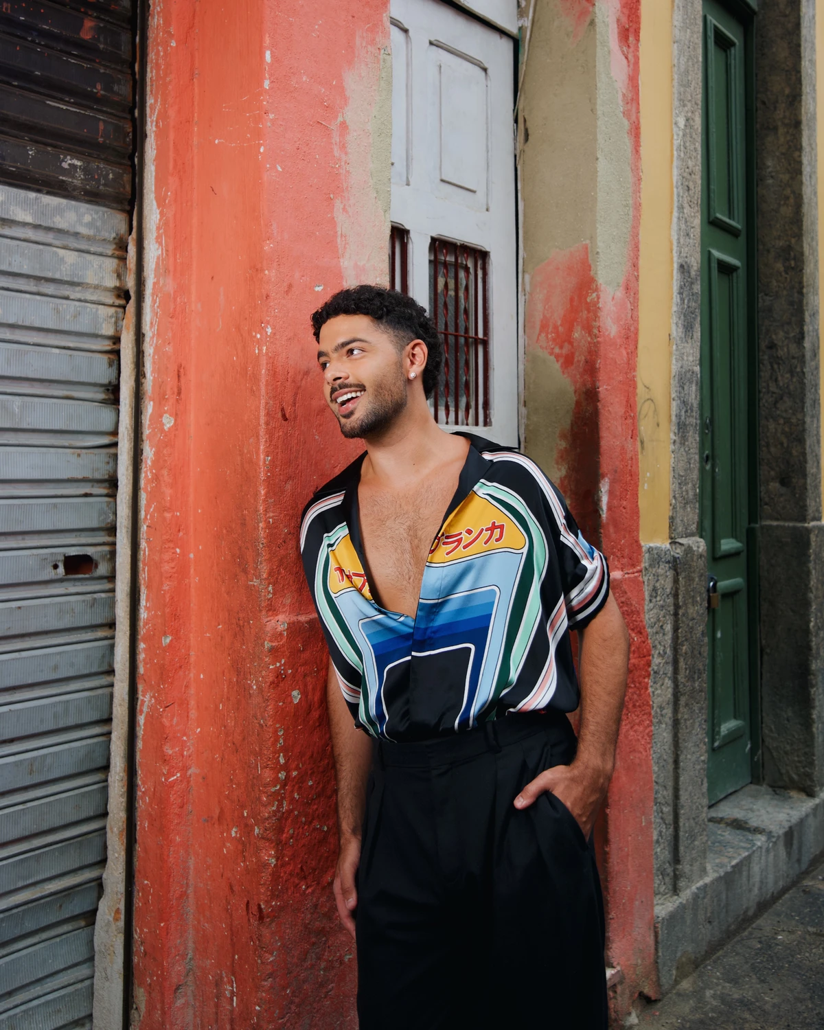 Pedro Sampaio celebra a estreia no trio em Salvador por Divulgação