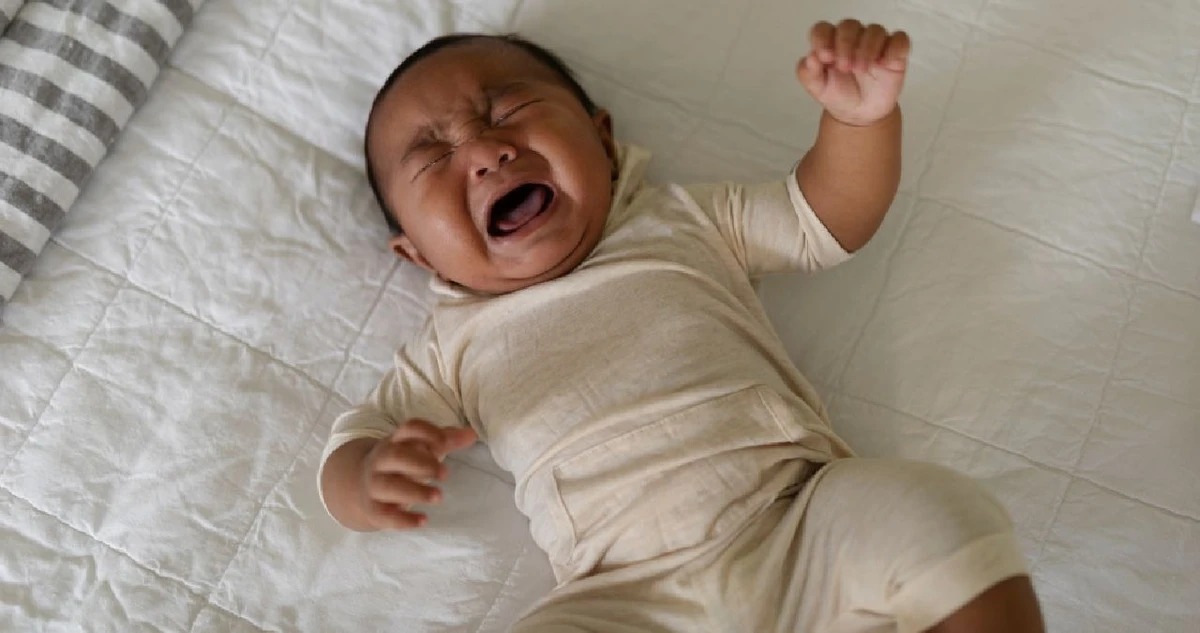 Sendo assim, o choro não se trata de um capricho ou uma estratégia de manipulação. É o principal mecanismo de sobrevivência do bebê