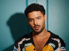 Imagem - Pedro Sampaio estreia no trio em Salvador com ‘benção’ de Ivete e embalo de hits do verão