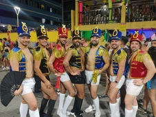 Imagem - Paquitas, jetski e tubarão: foliões abusam da criatividade nas fantasias de Carnaval