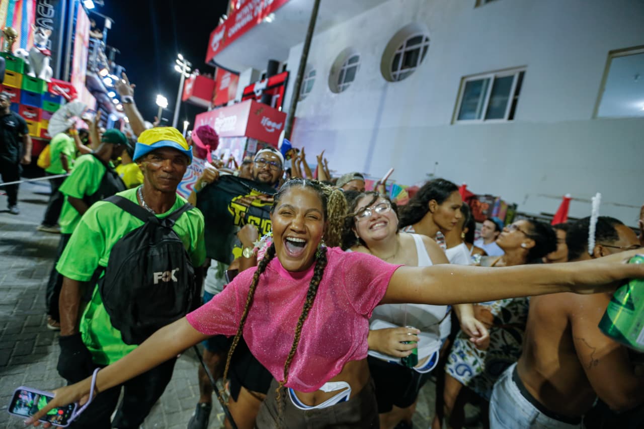 Barra-Ondina: veja fotos do primeiro dia de Carnaval por Arisson Marinho/CORREIO
