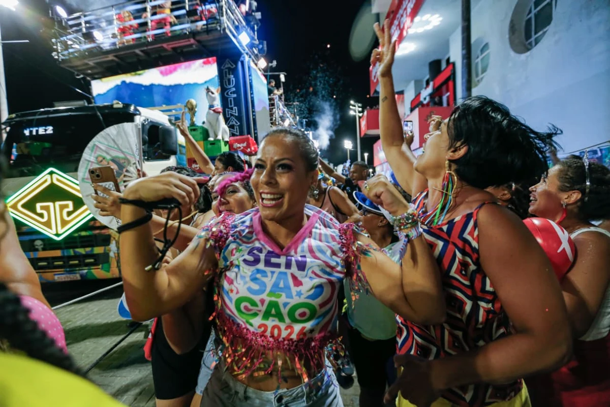 Barra-Ondina: veja fotos do primeiro dia de Carnaval por Arisson Marinho/CORREIO