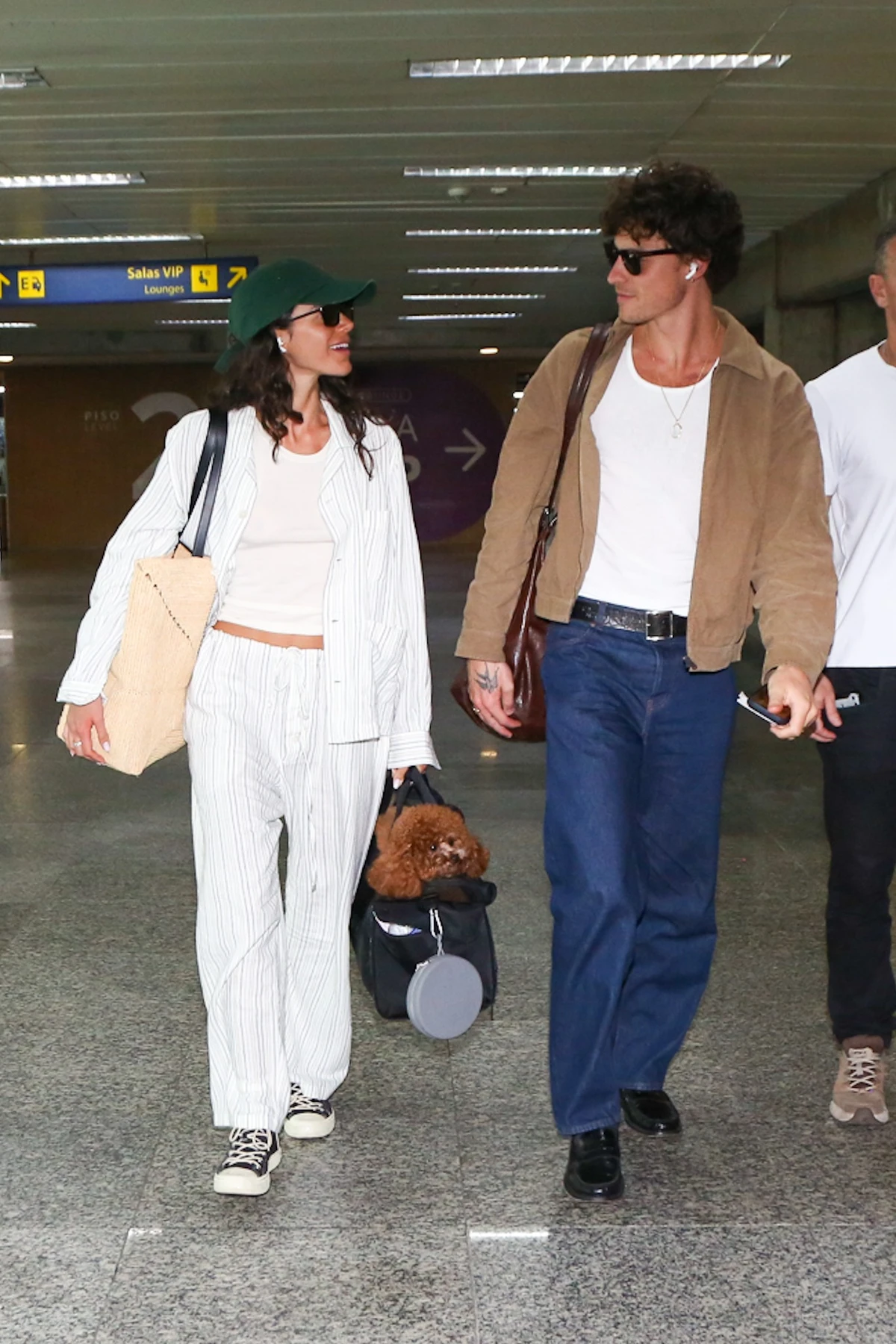Bruna Marquezine e Shawn Mendes desembarcam em Salvador para curtir Carnaval por Dilson Silva Webert Belicio / Tom Zé Fonseca /Agnews