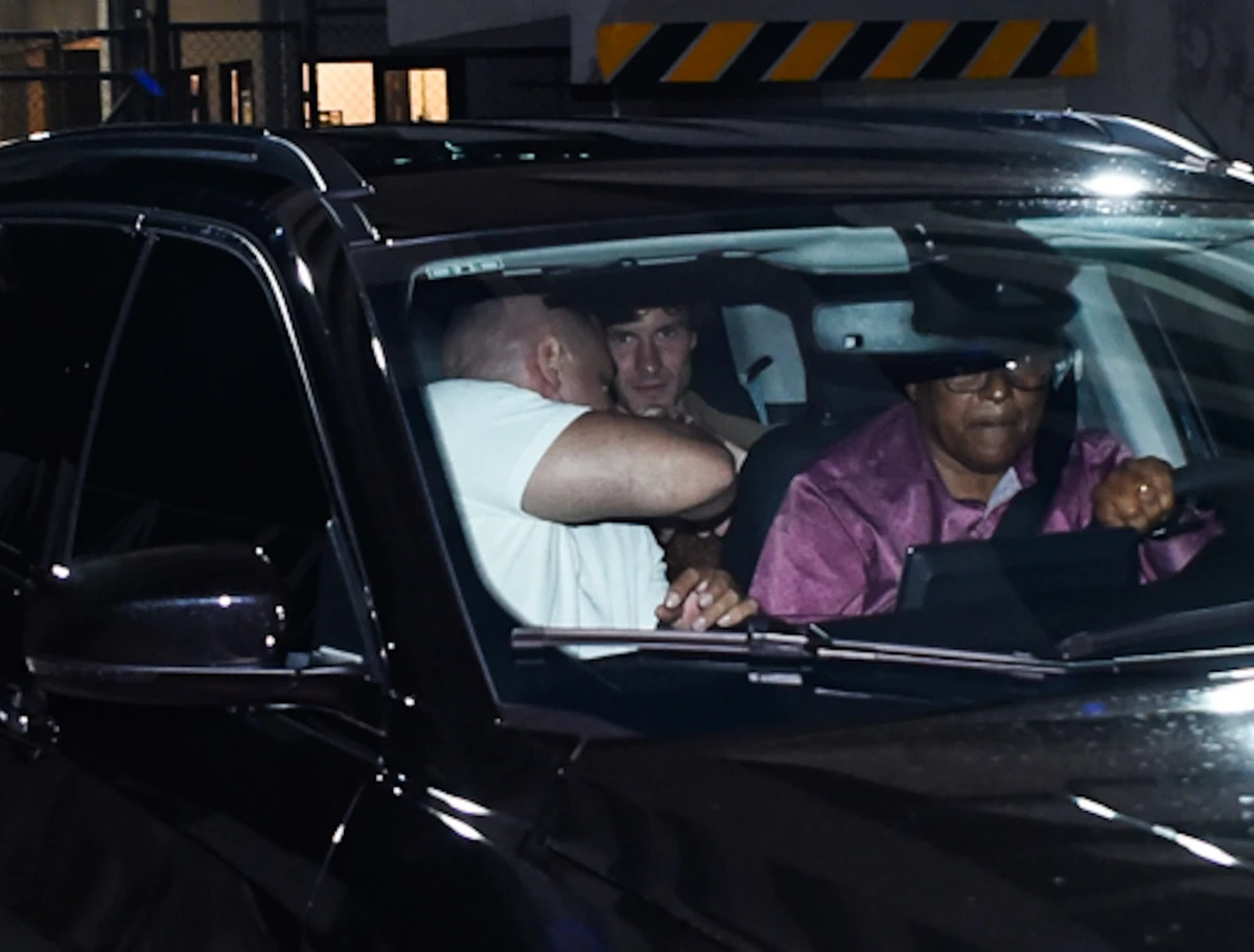 Bruna Marquezine e Shawn Mendes desembarcam em Salvador por Dilson Silva Webert Belicio / Tom Zé Fonseca /Agnews