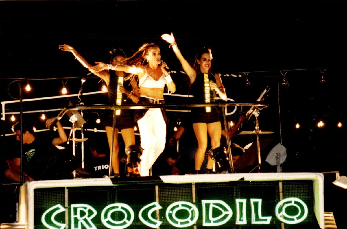 Daniela comanda Crocodilo na Barra por Acervo Canto da Cidade