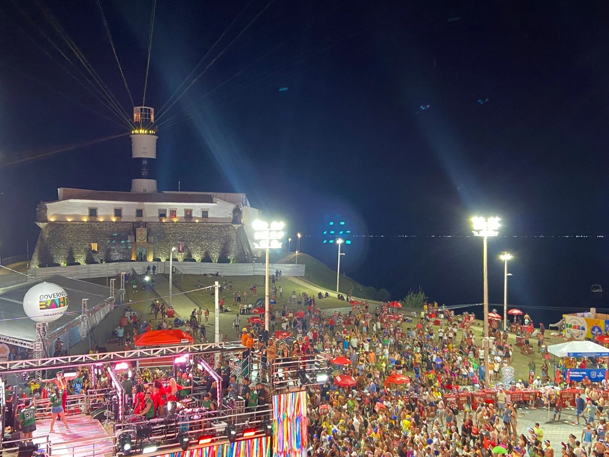 Léo Santana por Reprodução