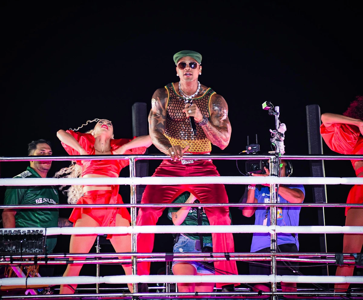 Leo Santana no primeiro dia de Carnaval por Webert Belicio / Agnews