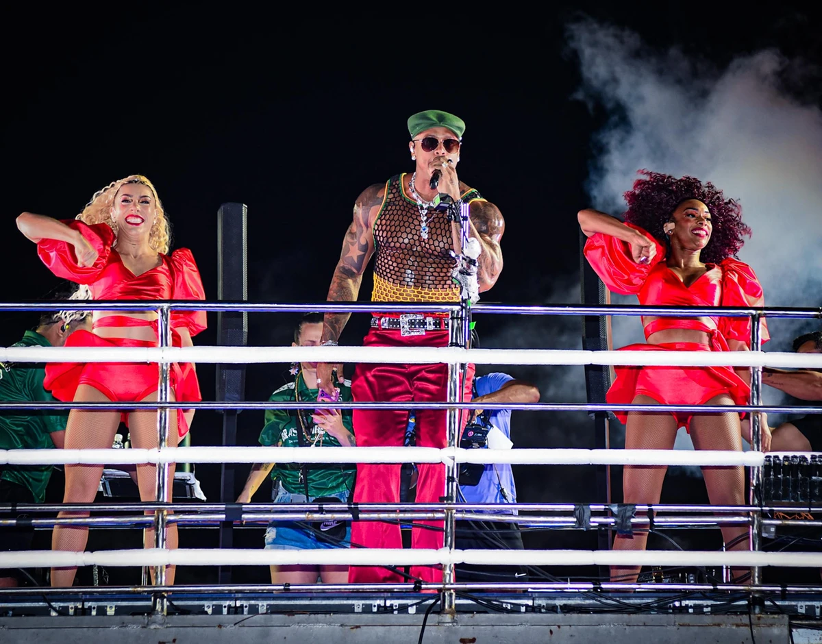 Leo Santana no primeiro dia de Carnaval por Webert Belicio / Agnews