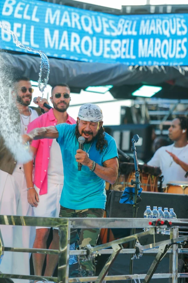 Veja fotos de Bell Marques na quinta-feira de Carnaval por Arisson Marinho/CORREIO