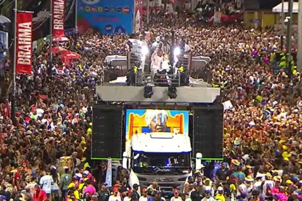 Xanddy Harmonia na Abertura do Carnaval de Salvador por Reprodução/ TVE
