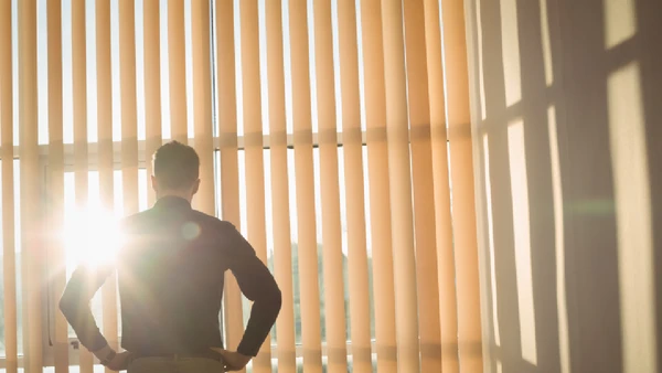 Acessório de casa auxilia em muito quem prefere ambientes mais clean e iluminados