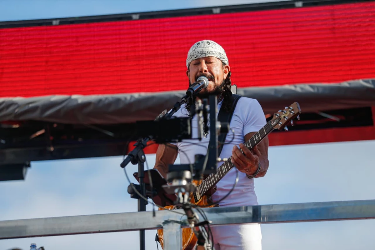 Bell Marques comanda o Vumbora nesta sexta-feira (13) por Arisson Marinho/CORREIO