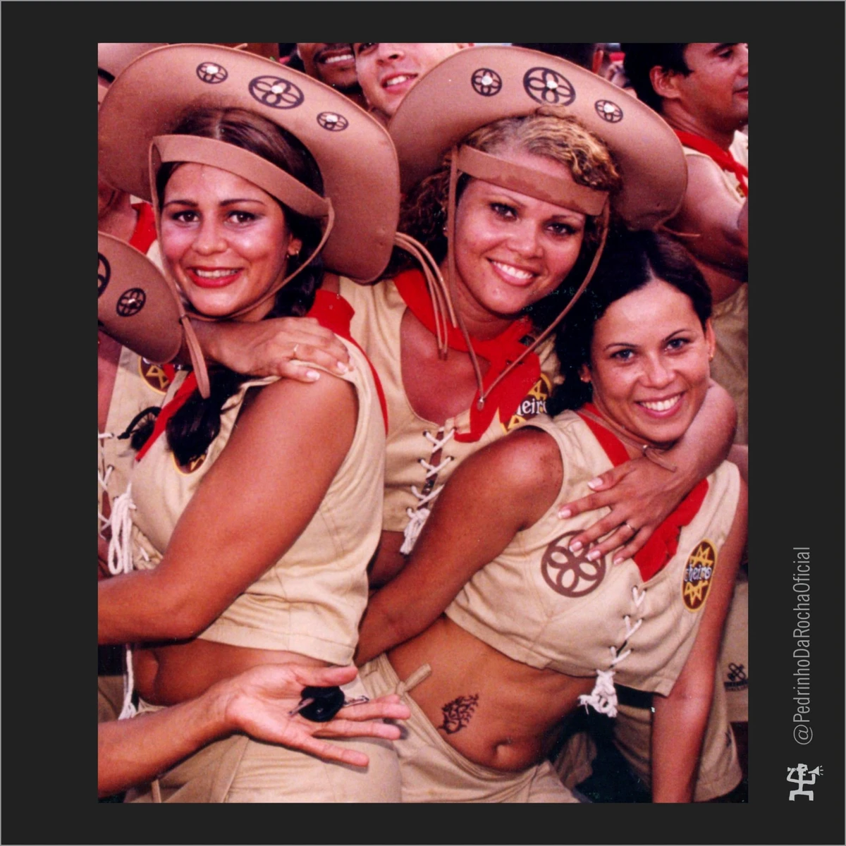 Cheiro foi referência nas fantasias temáticas nos anos 90/2000 por Divulgação