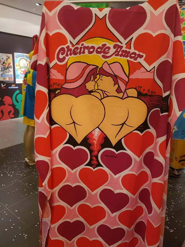 Cheiro foi referência nas fantasias temáticas nos anos 90/2000 por Divulgação