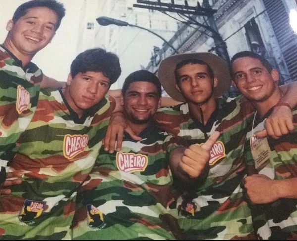 Cheiro foi referência nas fantasias temáticas nos anos 90/2000 por Divulgação